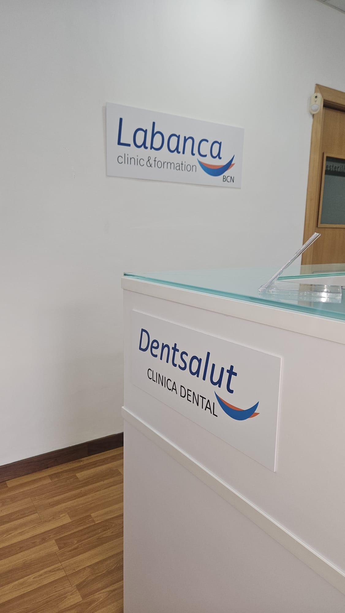 Clínica dental DentSalut Barcelona