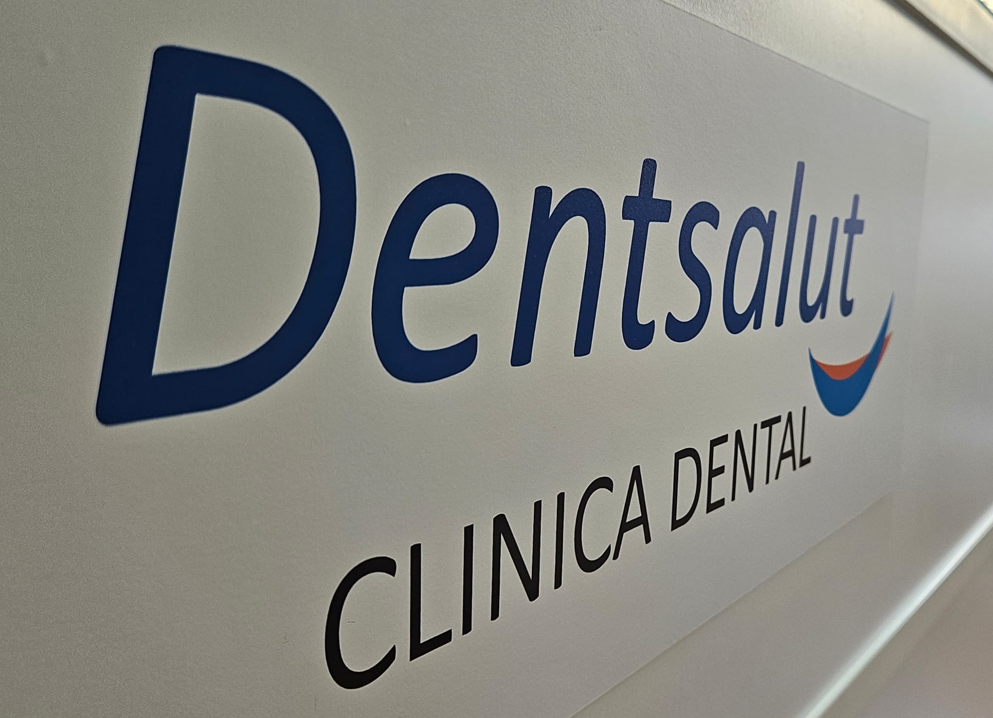 Clínica Dental DentSalut Barcelona Muntaner